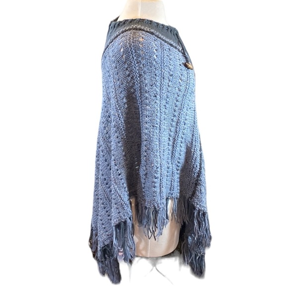 Handknit Mohair Blend Poncho - Picture 4 of 7